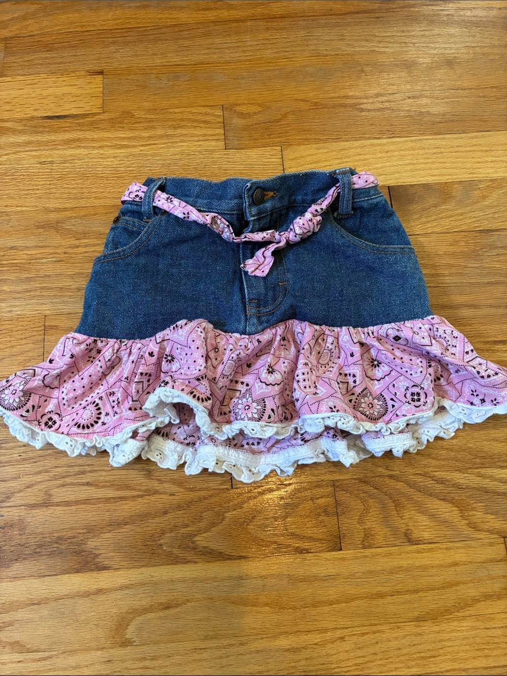 Girls size 5 Denim Skirt with Pink Bandana Ruffle